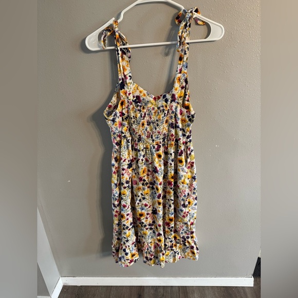 Old Navy Tie Shoulder Fit & Flare Cami Mini Dress - Picture 4 of 6